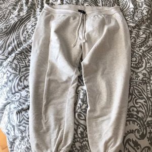 Gap sweat pants. Cream